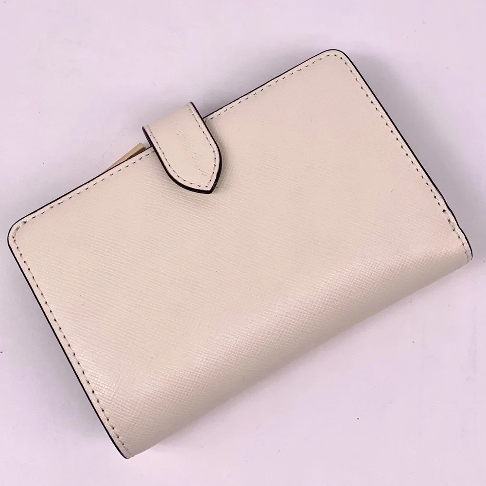 kate spade chic stylish